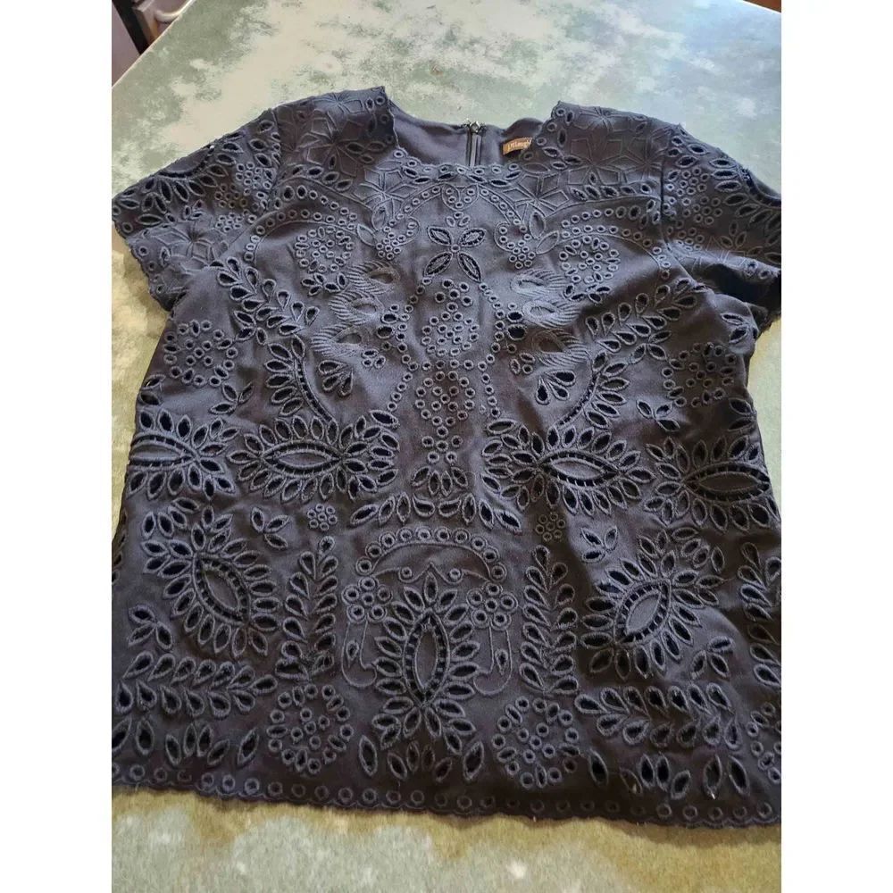 J McLaughlin black embroidered  eyelet top sz Medium